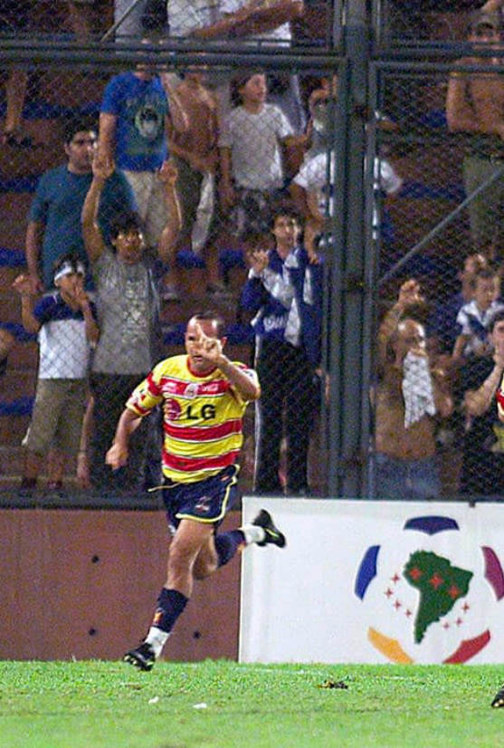 Monarcas en la Libertadores 2002